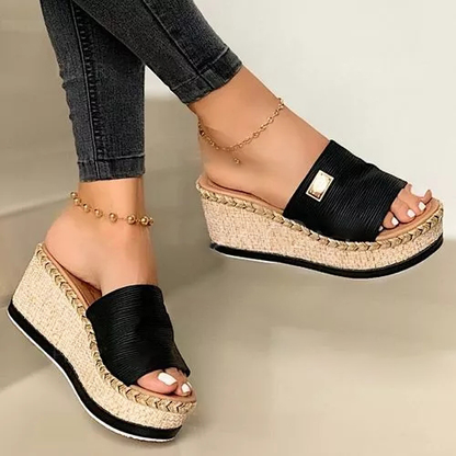 LUMINA Platform Sandals
