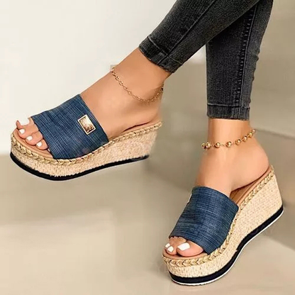 LUMINA Platform Sandals
