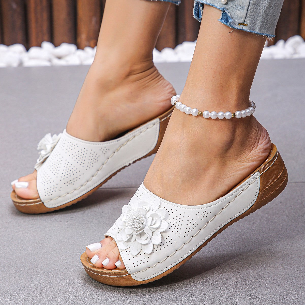LUNA Open-Toe Comfort Sandals