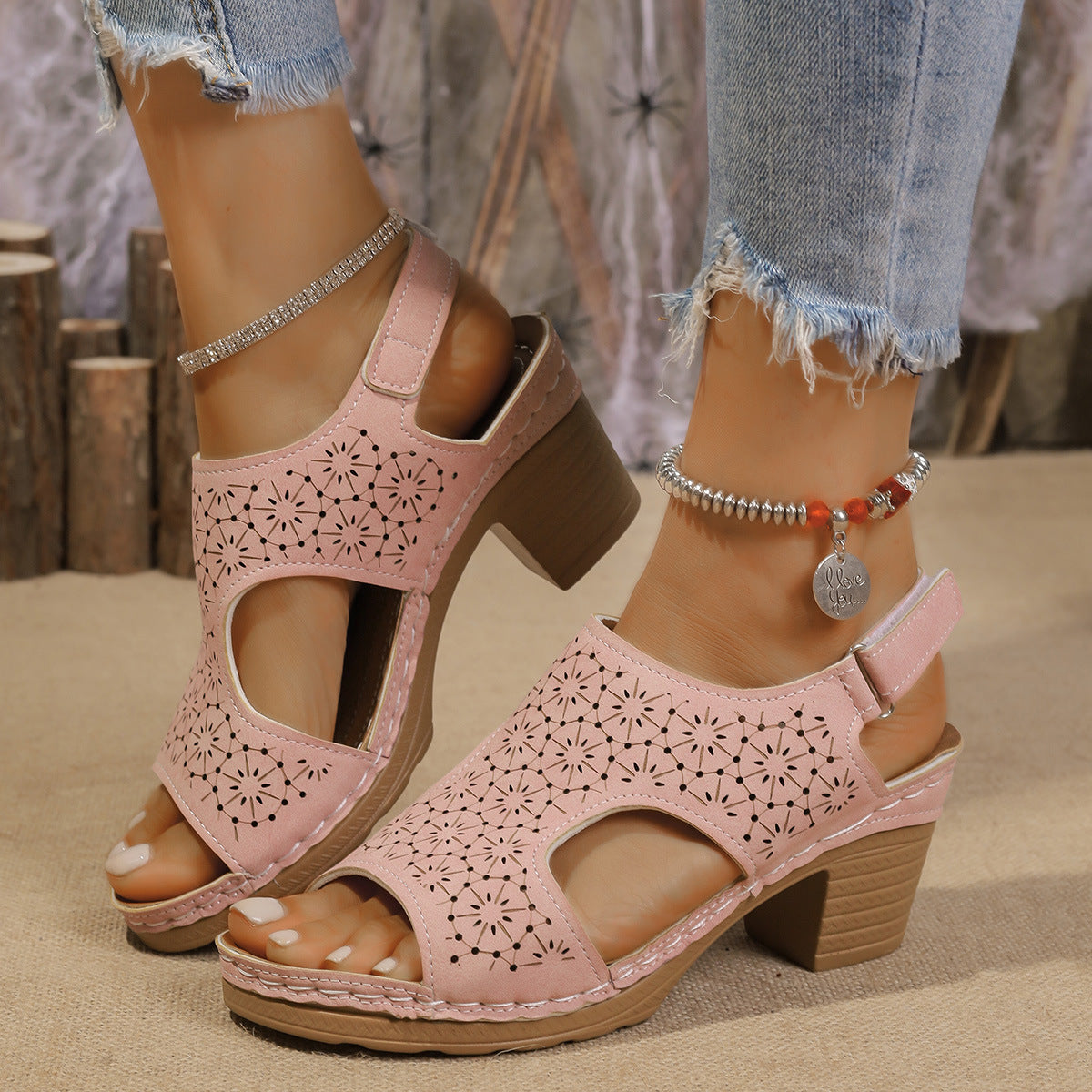 LARISSA Everyday Comfort Sandals
